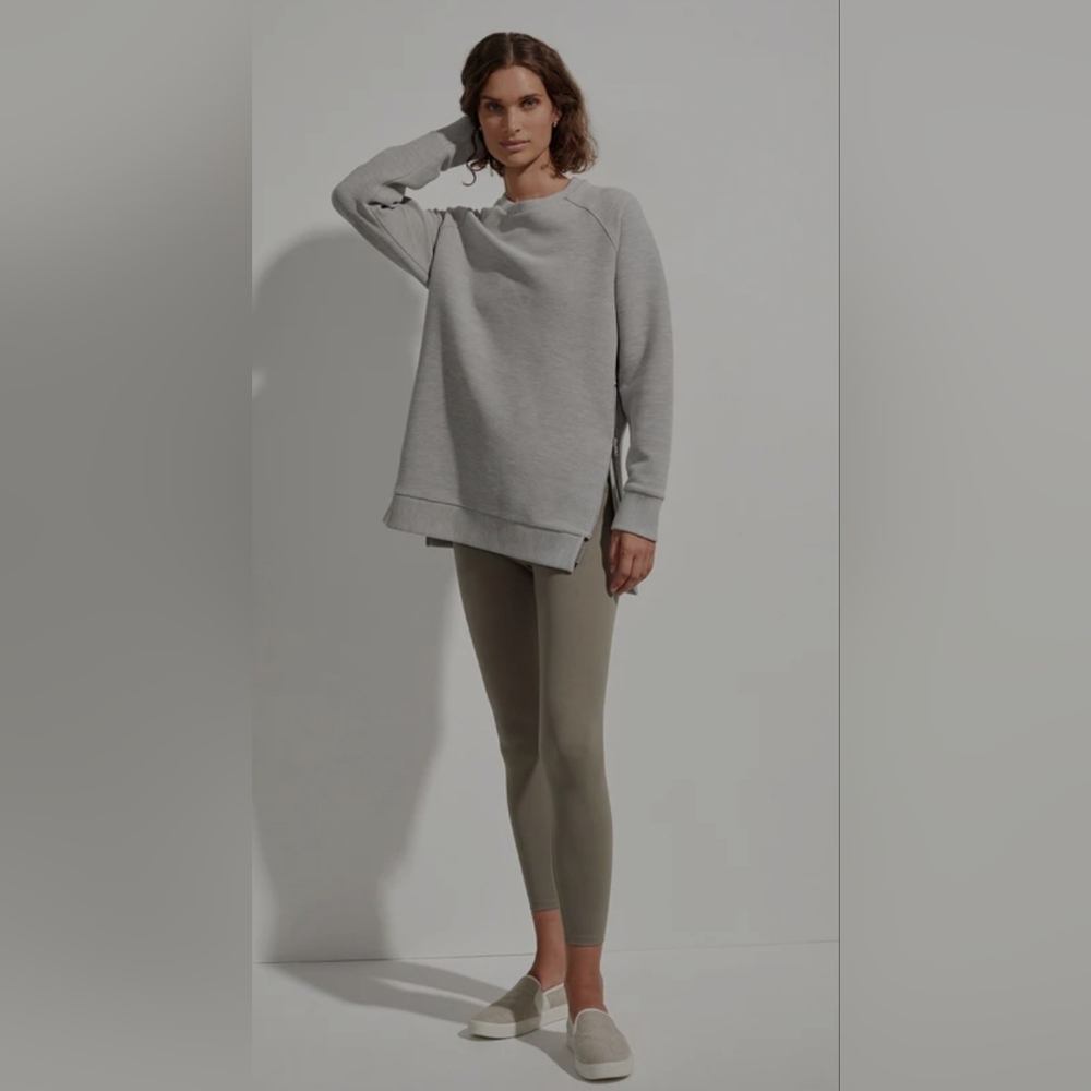 Varley ‘Manning Sweat’ Sweatshirt Size Small (Oversized) Can fit up to an XL
